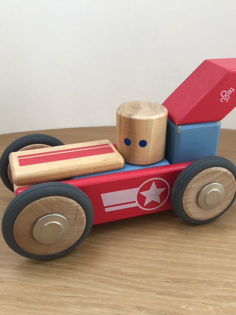Tegu Daredevil Racecar